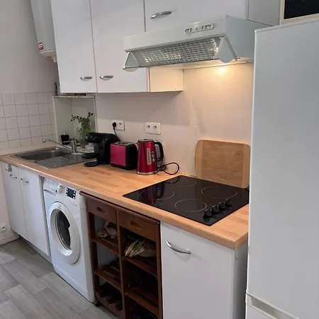 Le Farges-chambre En Colocation-appartement Partage A 3min De La Gare St Roch-laconciergeriebynina * モンペリエ