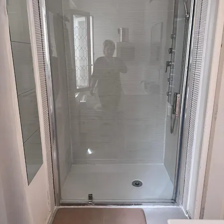 ホームステイ Le Farges-chambre En Colocation-appartement Partage A 3min De La Gare St Roch-laconciergeriebynina モンペリエ