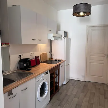 Le Farges-chambre En Colocation-appartement Partage A 3min De La Gare St Roch-laconciergeriebynina *