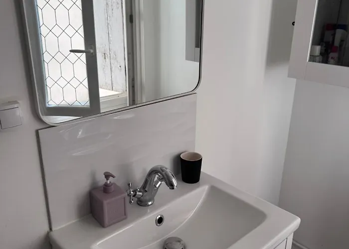 Le Farges-chambre En Colocation-appartement Partagé à 3min De La Gare St Roch-laconciergeriebynina Montpellier