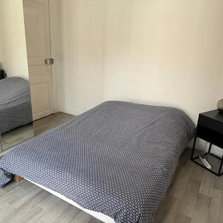 Le Farges-chambre En Colocation-appartement Partage A 3min De La Gare St Roch-laconciergeriebynina Homestay